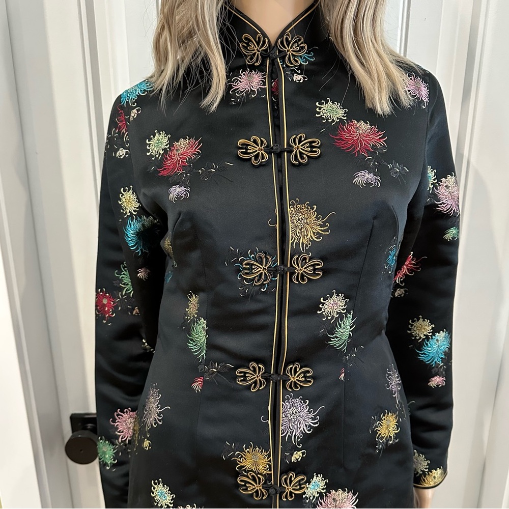 Floral Silk Embroidered Black Chinese Tang Jacket